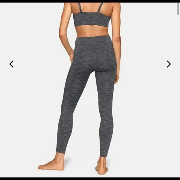 Outdoor Voices Leggings - Picture 2 of 4